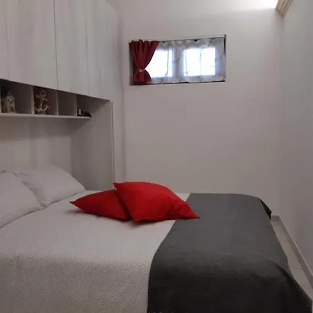 Soleil Royal Piano Terra Viareggio